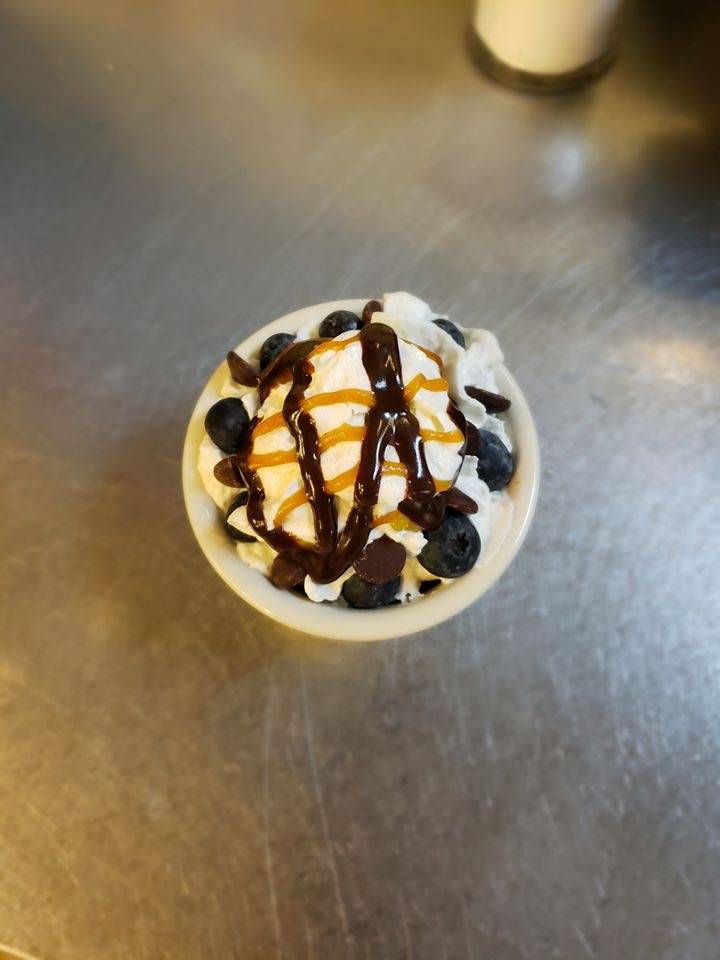 Riverside cafe and diner 260 Merrimac st Newburyport ma | restaurant | 260 Merrimac St, Newburyport, MA 01950, USA | 9782256999 OR +1 978-225-6999