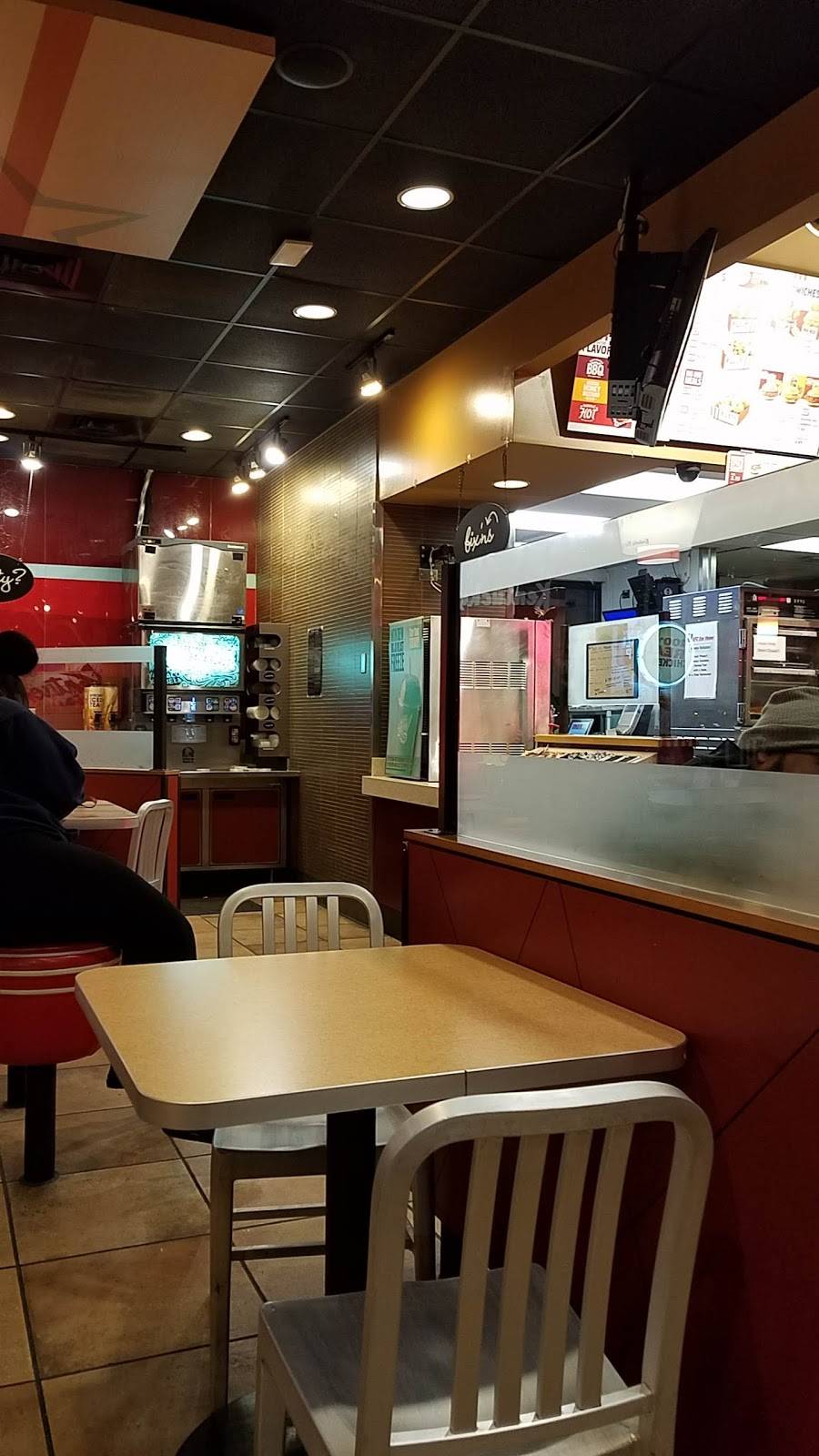 KFC | restaurant | 2942 Riverstone Ct, Kankakee, IL 60901, USA | 8158029914 OR +1 815-802-9914