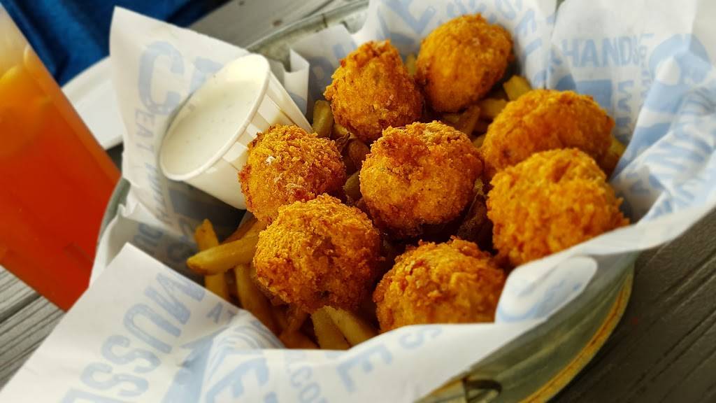 Joes Crab Shack | restaurant | 6 Beach Blvd, Jacksonville Beach, FL 32250, USA | 9042496160 OR +1 904-249-6160