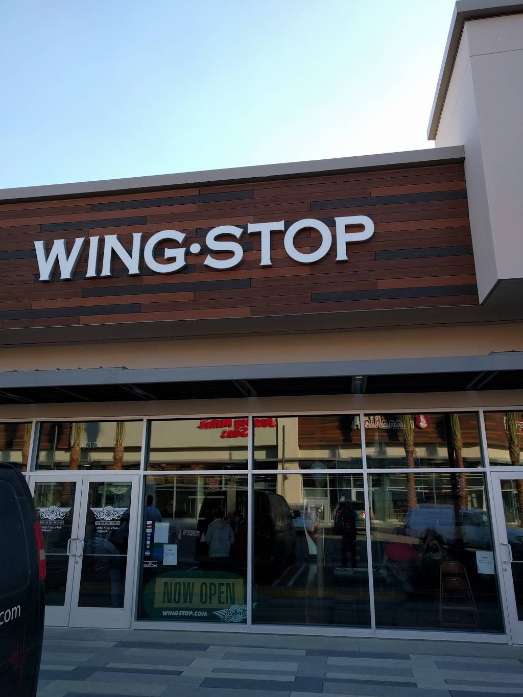 Wingstop | restaurant | 10374 Sepulveda Blvd, Mission Hills, CA 91345, USA | 8188989464 OR +1 818-898-9464