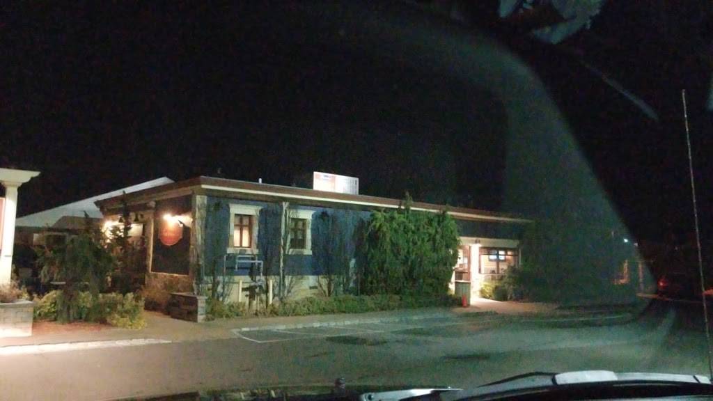 Roccos Pizza | restaurant | 1285 Old Country Rd, Riverhead, NY 11901, USA | 6317274992 OR +1 631-727-4992