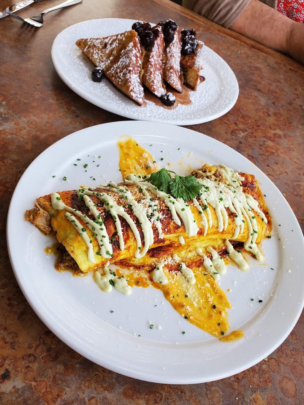 Aimees Swine House | restaurant | 1609 E Bell Rd Suite B4, Phoenix, AZ 85022, USA | 6022186587 OR +1 602-218-6587