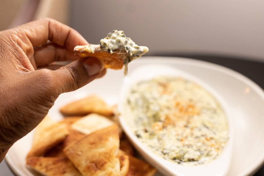 Chayz Lounge | night club | 607 Meeting St, West Columbia, SC 29169, USA | 8035638375 OR +1 803-563-8375