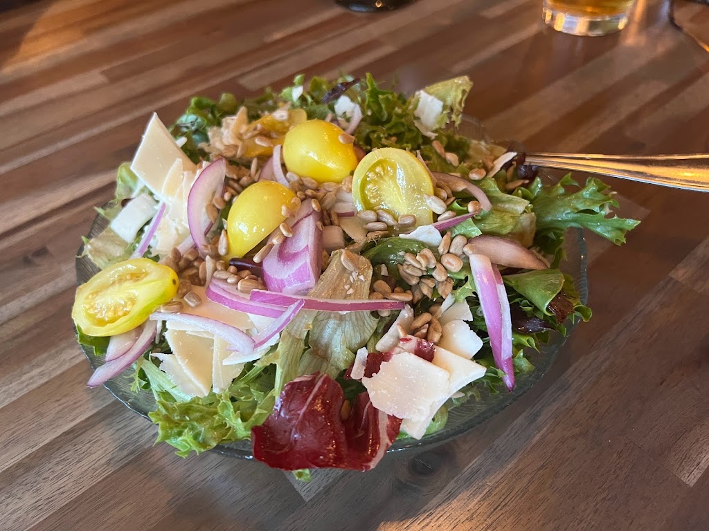 River Station | restaurant | 510 E Main St suite g, Rogue River, OR 97537, USA | 5412990315 OR +1 541-299-0315