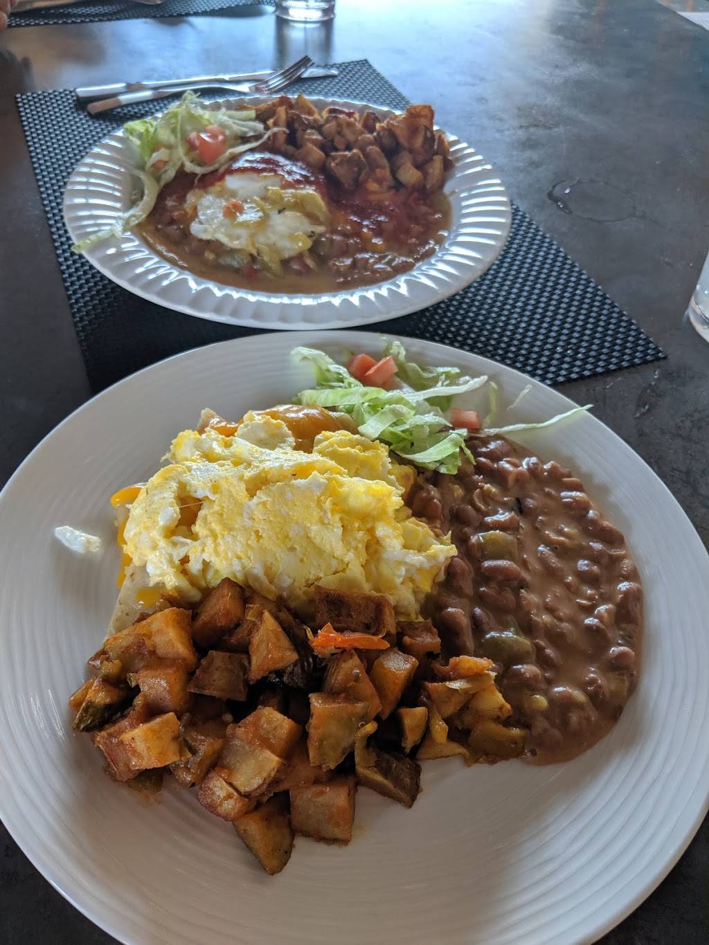 Tucked Away Craft Kitchen & Bar | restaurant | 3630 E Southern Ave b106, Mesa, AZ 85206, USA | 4805505577 OR +1 480-550-5577