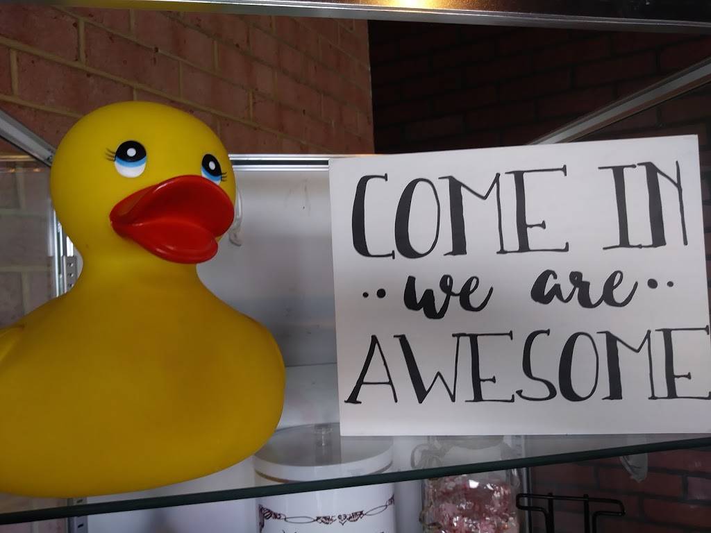 Lucky Ducks Bar & Grille | restaurant | Cocoaplexk,1144, Cocoa Ave, Hershey, PA 17033, USA | 7175333200 OR +1 717-533-3200