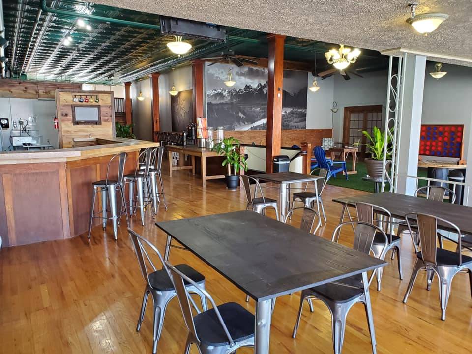 Tonik Sweetwater Saloon | restaurant | 310 S Campbell Ave, Springfield, MO 65806, USA | 4177715783 OR +1 417-771-5783