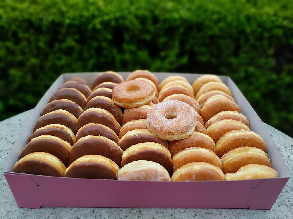 Donut Delite | bakery | 732 Willow Rd, Menlo Park, CA 94025, USA | 6503229789 OR +1 650-322-9789