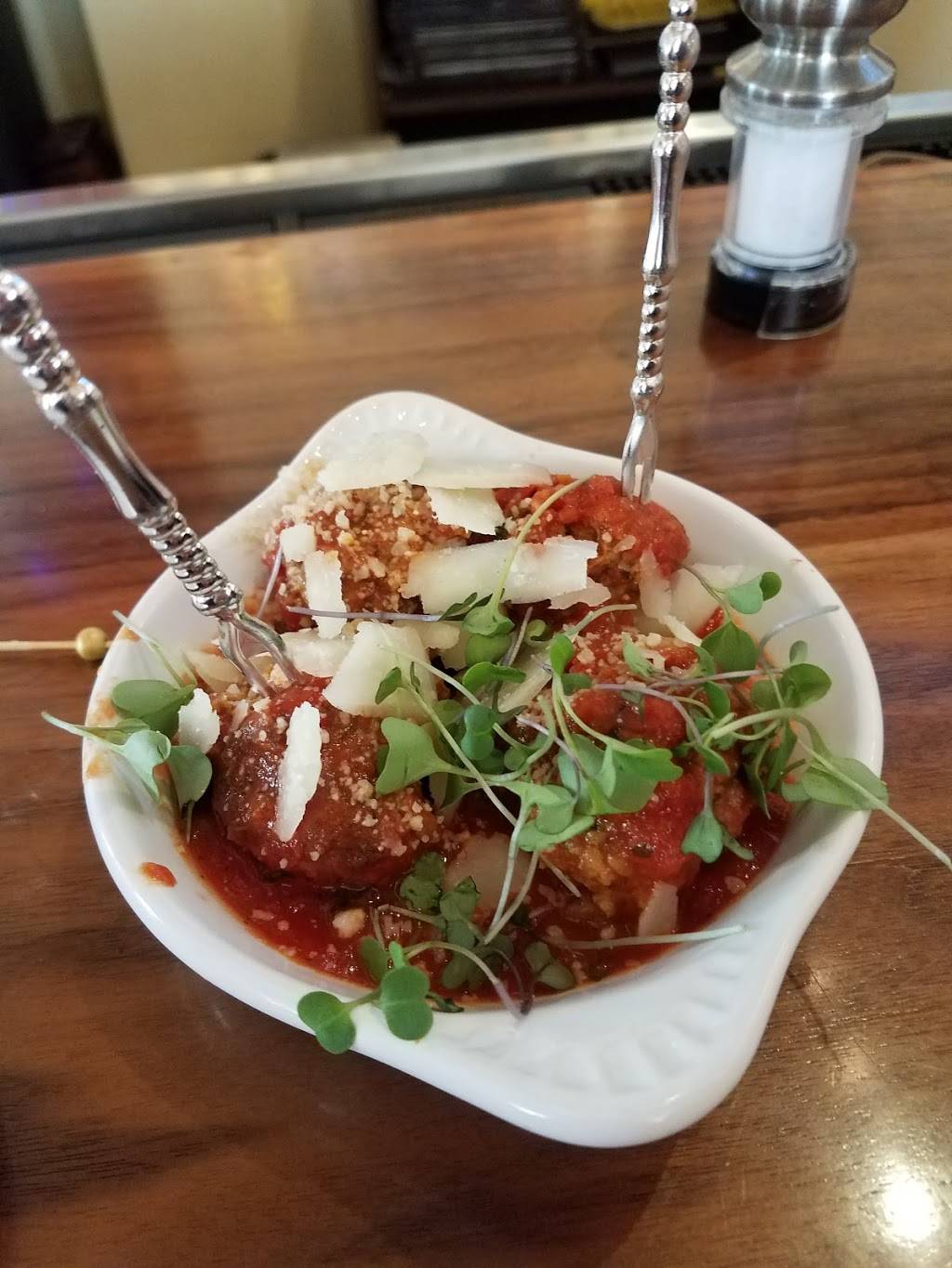 Little Napoli | restaurant | Dolores St, Carmel-By-The-Sea, CA 93923, USA | 8316266335 OR +1 831-626-6335