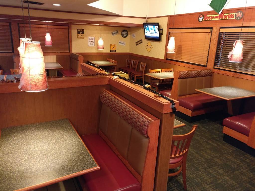 Pizza Hut | restaurant | 12183 Hesperia Rd, Victorville, CA 92395, USA | 7602434444 OR +1 760-243-4444