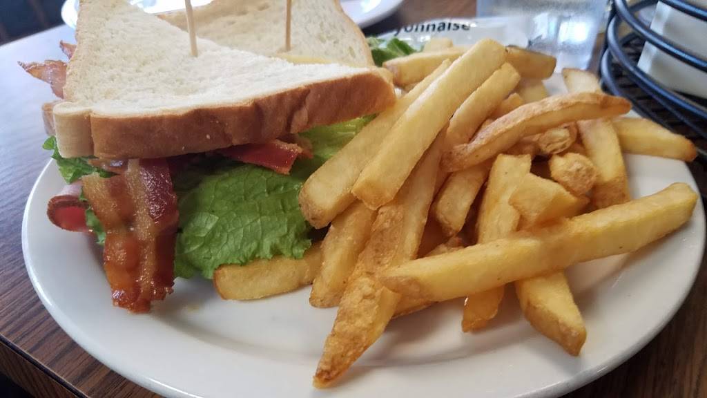 Big Meadows Wayside | restaurant | 51 Skyline Dr, Stanley, VA 22851, USA | 5409992211 OR +1 540-999-2211