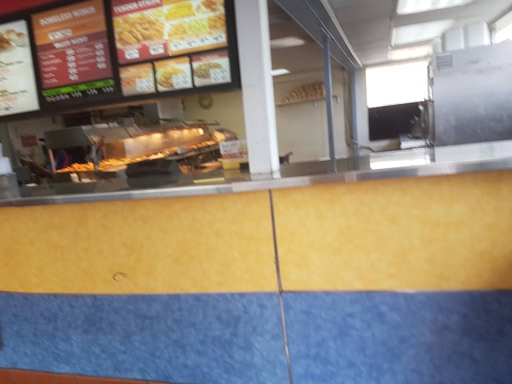 Churchs Chicken | restaurant | 3900 Indiana Ave, Kansas City, MO 64130, USA | 8169239882 OR +1 816-923-9882