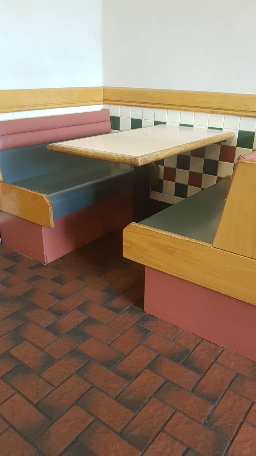 DAngelo Grilled Sandwiches | restaurant | 2137 Central St, Stoughton, MA 02072, USA | 7813411021 OR +1 781-341-1021