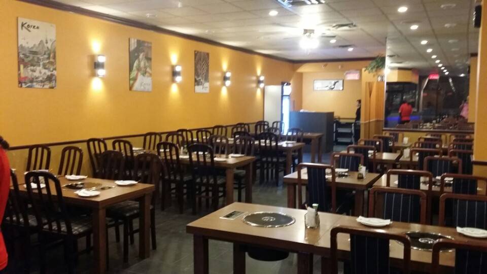 Mon Ami Korean BBQ | restaurant | 6521 Avenue Somerled, Montréal, QC H4V 1S7, Canada | 5144882580 OR +1 514-488-2580