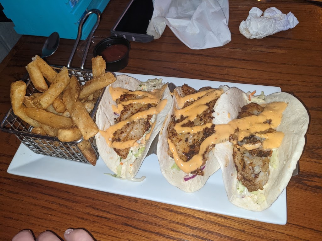 Lazy Gator Ruskin LLC | restaurant | 102 W Shell Point Rd, Ruskin, FL 33570, USA | 8134194841 OR +1 813-419-4841