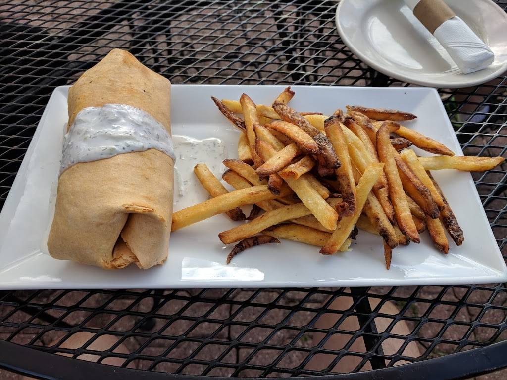 Lisa Gs | restaurant | 6125 Sentinel Rd, Lake Placid, NY 12946, USA | 5185232093 OR +1 518-523-2093