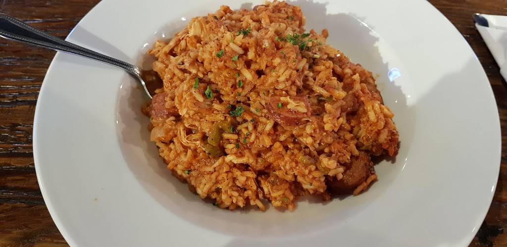 The Green Gator Toyota Music Factory | restaurant | 340 West Las Colinas Boulevard STE 100, Irving, TX 75039, USA | 4697066190 OR +1 469-706-6190