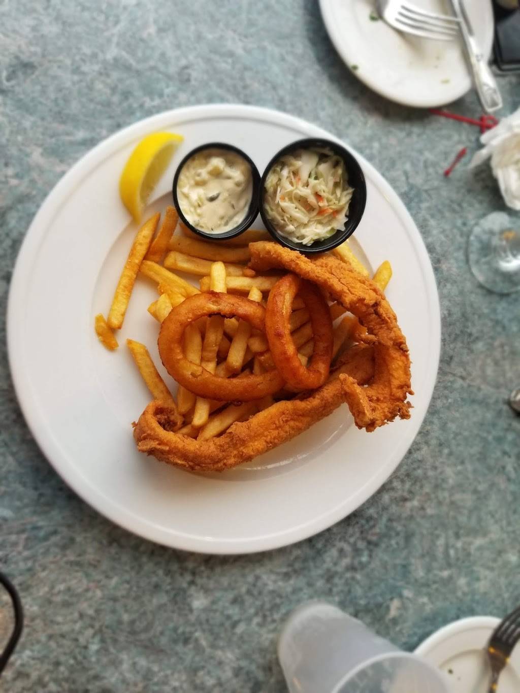 Seagrass Resort | restaurant | 10386 W Halls River Rd, Homosassa, FL 34448, USA | 3525036808 OR +1 352-503-6808