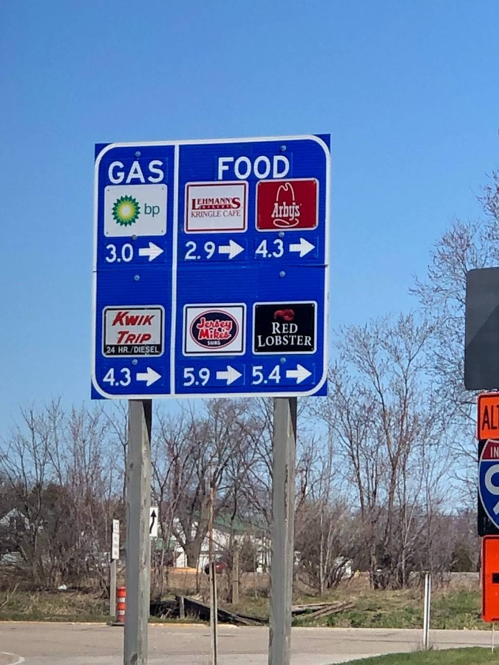 Jersey Mikes Subs | meal takeaway | 2860 S Green Bay Rd Suite 300, Mt Pleasant, WI 53406, USA | 2624567800 OR +1 262-456-7800