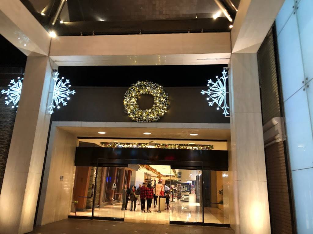 Claim Jumper | restaurant | 3333 Bristol St Suite #2078, Costa Mesa, CA 92626, USA | 7144348479 OR +1 714-434-8479