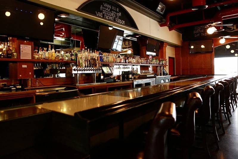 Campus JAX | restaurant | 3950 Campus Dr, Newport Beach, CA 92660, USA | 9492616270 OR +1 949-261-6270