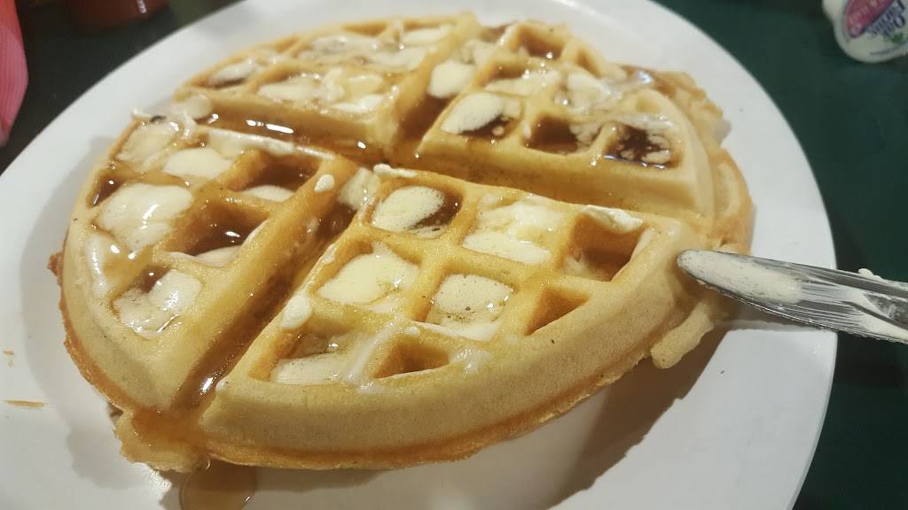 Mamas Daughters Diner | restaurant | 2610 Royal Ln, Dallas, TX 75229, USA | 9722418646 OR +1 972-241-8646