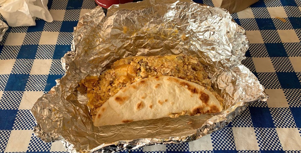 Ninas Cafe | restaurant | 1508 Missouri Ave, Big Wells, TX 78830, USA | 8304572000 OR +1 830-457-2000