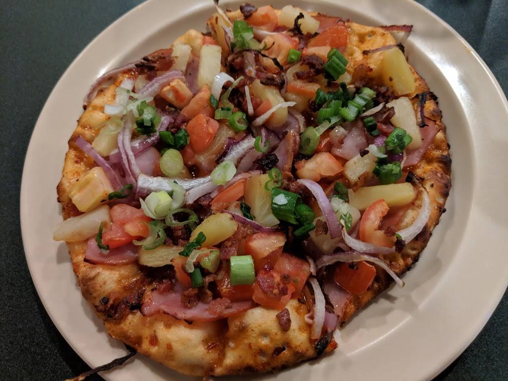 Round Table Pizza | meal delivery | 239 Los Angeles Ave, Moorpark, CA 93021, USA | 8055292207 OR +1 805-529-2207