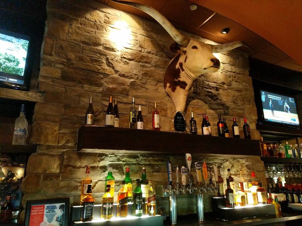 LongHorn Steakhouse | meal takeaway | 907 Bayonne Crossing Way, Bayonne, NJ 07002, USA | 2018580976 OR +1 201-858-0976