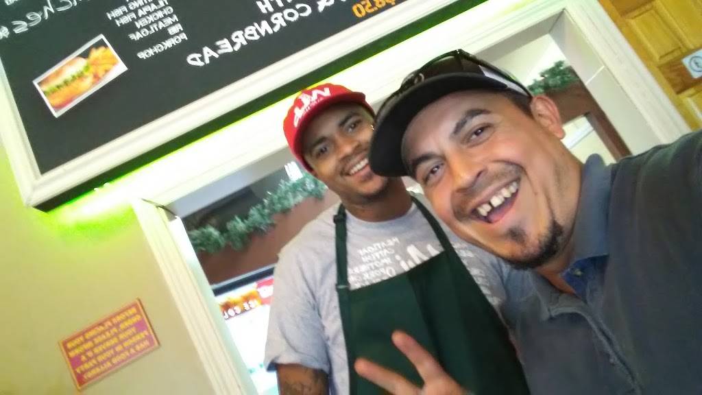 Khi & Elis Food For The Soul | restaurant | 882 Sumner Ave, Springfield, MA 01108, USA | 4137320860 OR +1 413-732-0860