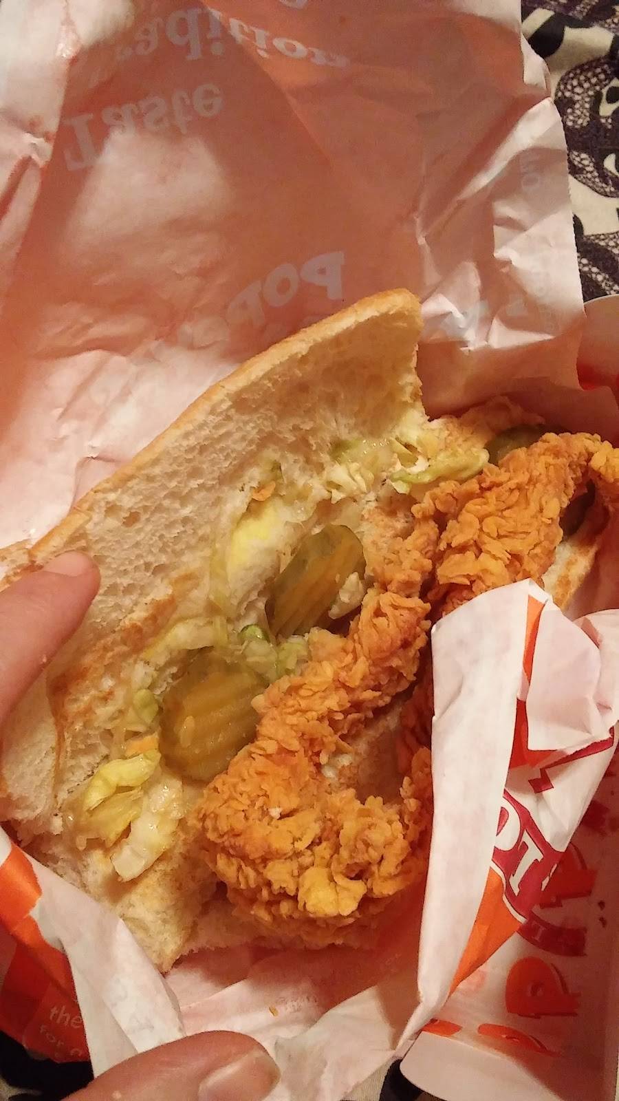 Popeyes Louisiana Kitchen | restaurant | 1628 Aquarena Springs Dr, San Marcos, TX 78666, USA | 5123962050 OR +1 512-396-2050