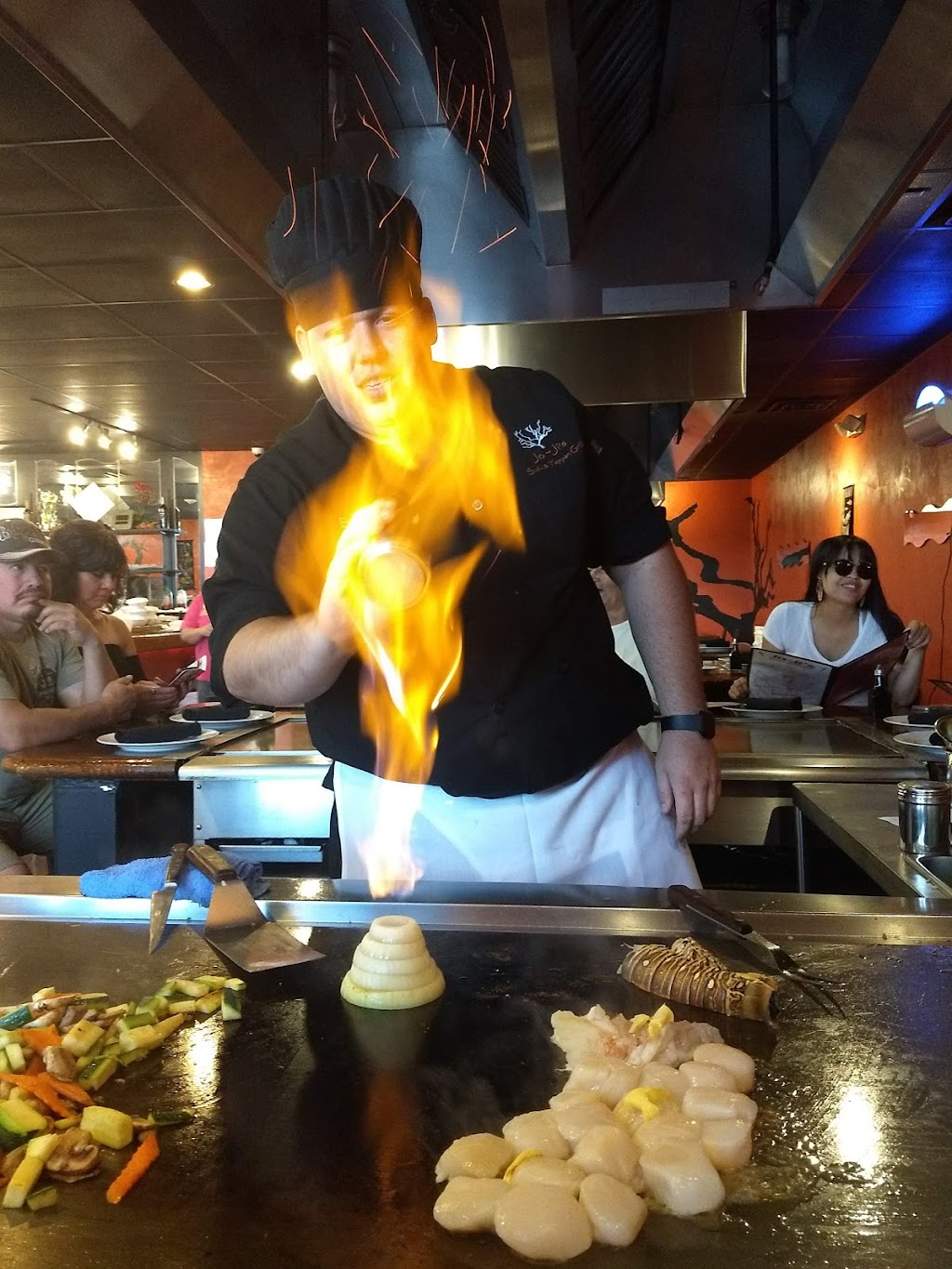 Jo-Jis Sushi & Teppan Grill | restaurant | 1508 N Riverside Dr, Española, NM 87532, USA | 5057474113 OR +1 505-747-4113