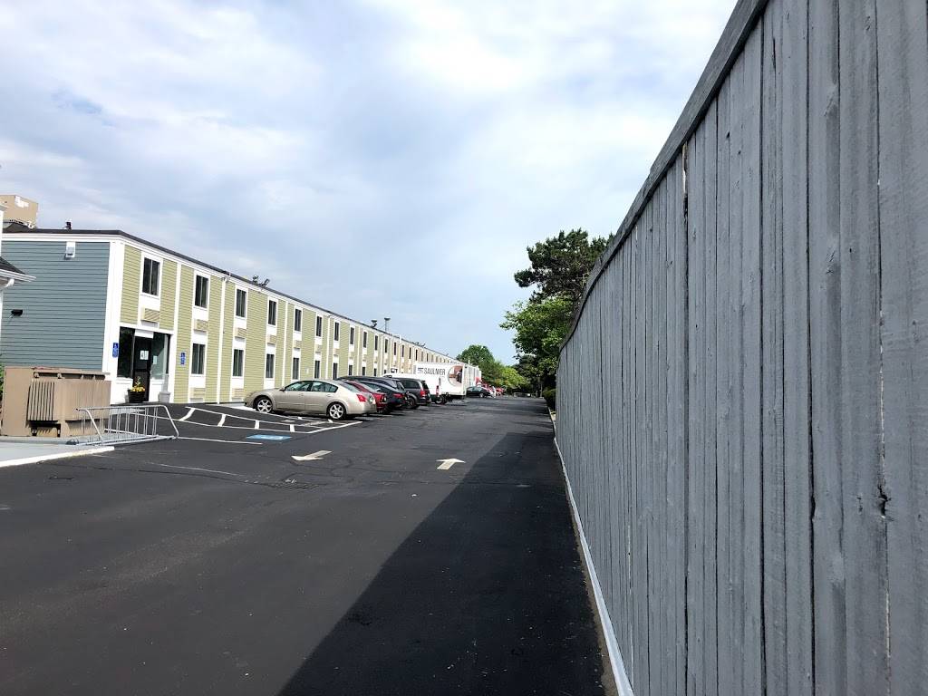 Falmouth Inn | restaurant | 824 Main St, Falmouth, MA 02540, USA | 5085402500 OR +1 508-540-2500