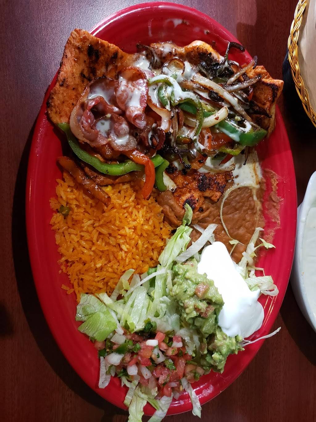 Los Cantaritos | restaurant | 1415 Riverchase Blvd, Rock Hill, SC 29732, USA | 8033288118 OR +1 803-328-8118