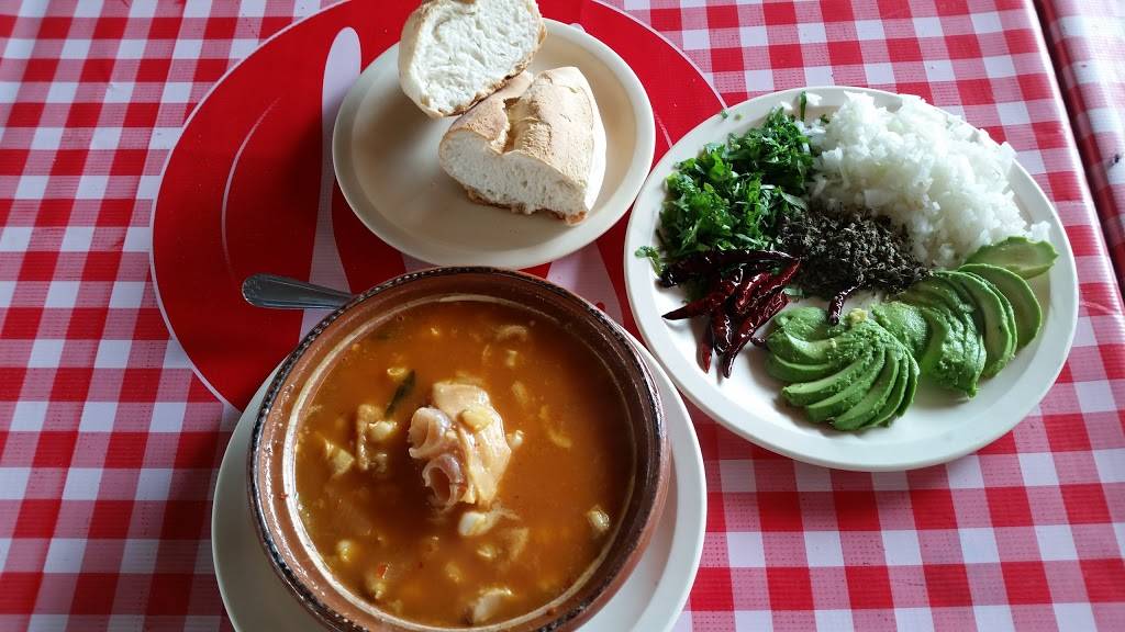 Mariscos La Valentina | restaurant | Plan de San Luis 199, Amp Reforma, 22710 Rosarito, B.C., Mexico | 016611213305 OR +52 661 121 3305