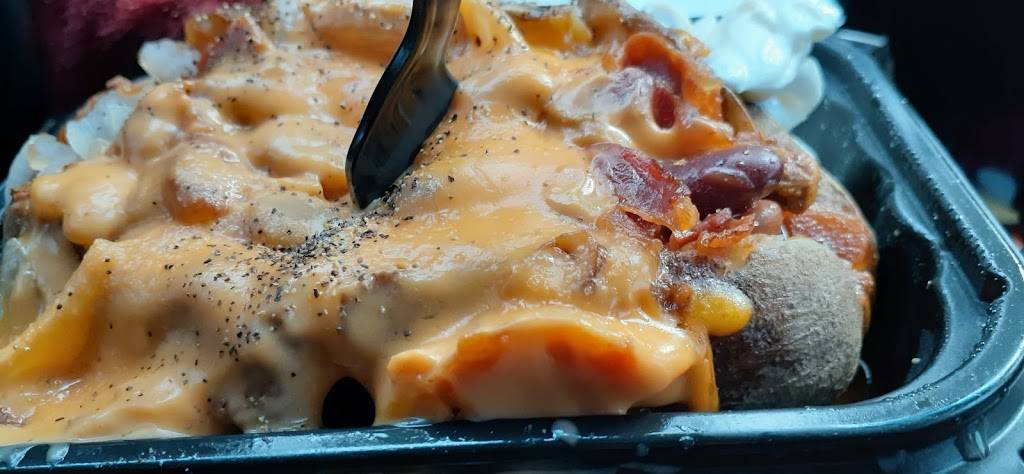 Wendys | restaurant | 10723 Bridgeport Way SW, Tacoma, WA 98499, USA | 2535881115 OR +1 253-588-1115