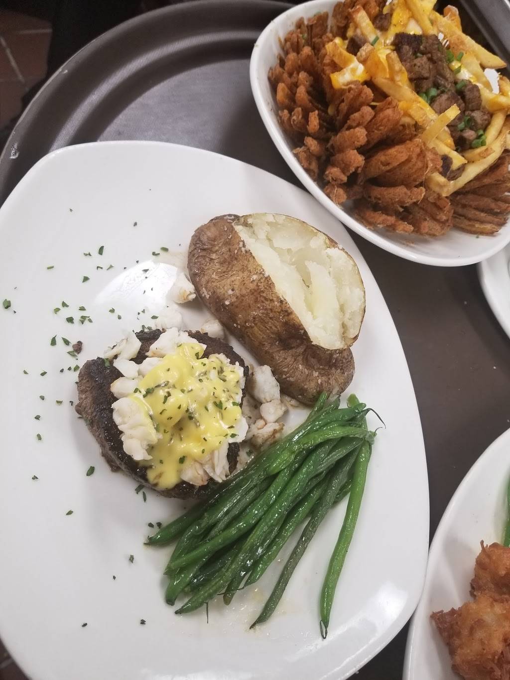 Outback Steakhouse | restaurant | 28850 Gratiot Ave, Roseville, MI 48066, USA | 5867754329 OR +1 586-775-4329