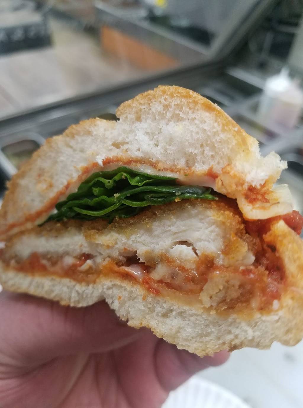 Hungry Dog Grill | restaurant | 88 Hartford Rd Swt E, Moorestown, NJ 08057, USA | 8562722043 OR +1 856-272-2043