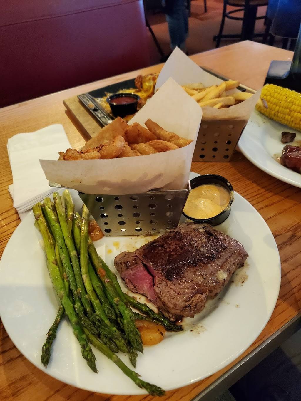 Chilis Grill & Bar | restaurant | 3075 S 5600 W, West Valley City, UT 84120, USA | 8019672655 OR +1 801-967-2655