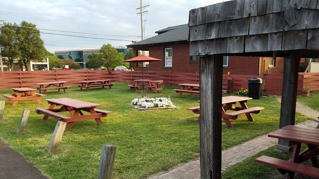 Barneys Bar BQ | restaurant | 16011 Manchester Rd, Ellisville, MO 63011, USA | 6362272300 OR +1 636-227-2300