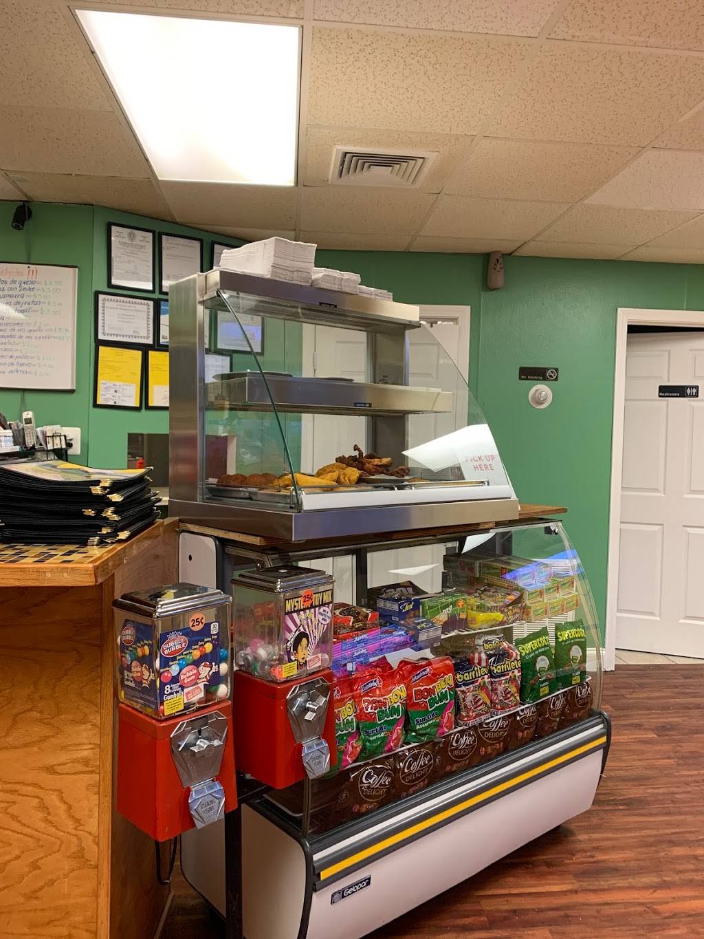 Cafe Colombia | restaurant | 34 Acorn St, Lynn, MA 01902, USA | 7815932444 OR +1 781-593-2444