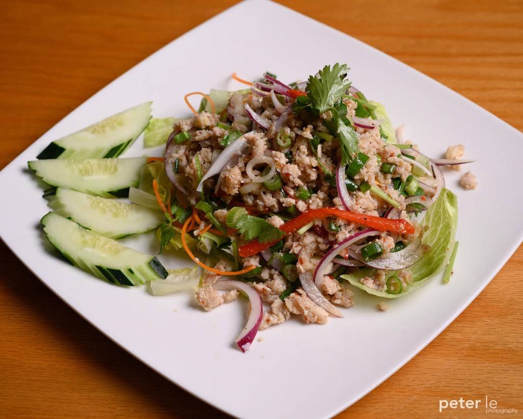 Chang Kao Thai Cuisine | restaurant | 6233 14th St W, Bradenton, FL 34207, USA | 9417392217 OR +1 941-739-2217