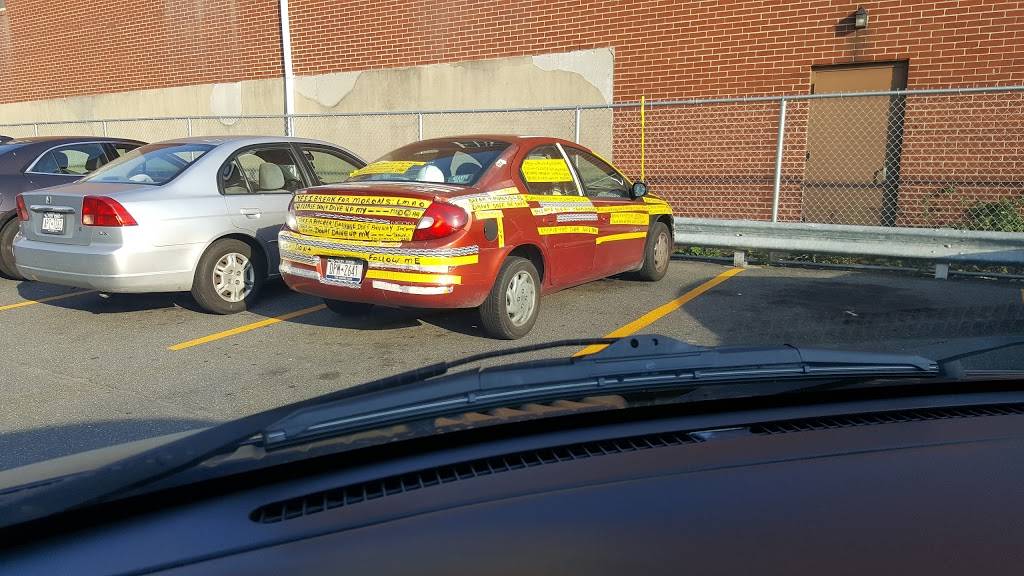 Esquire | restaurant | 105-45 Cross Bay Blvd, Jamaica, NY 11417, USA | 7188457600 OR +1 718-845-7600