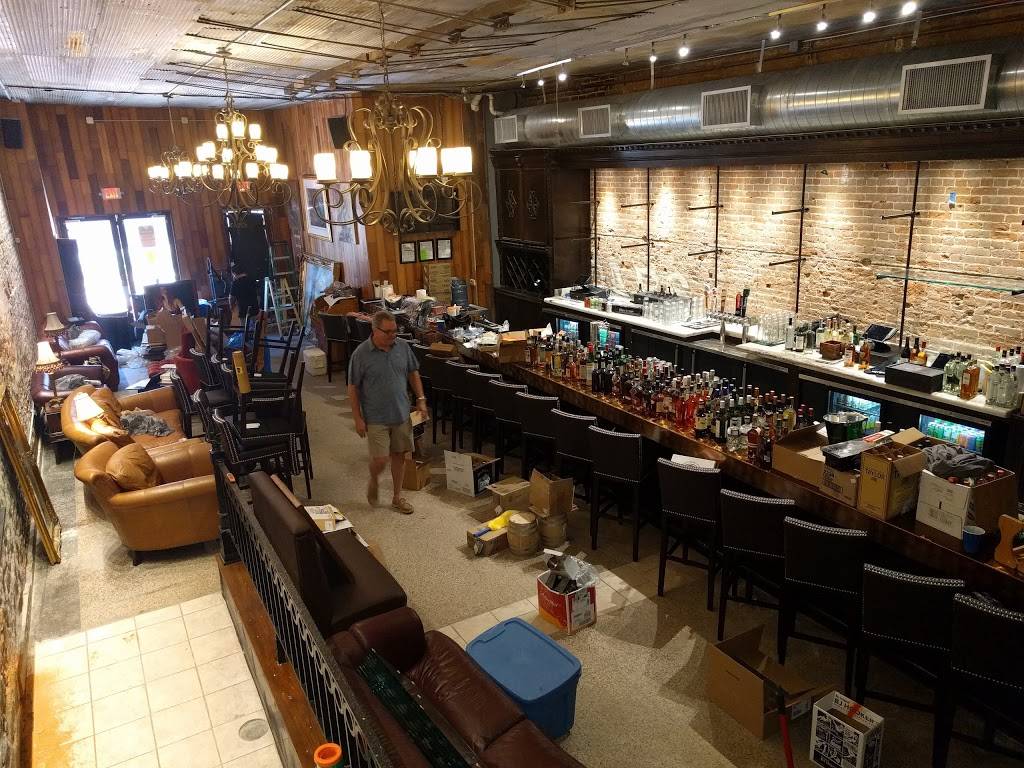 Lilly & BLOOM | night club | 110 Main St, Houston, TX 77002, USA | 2816123223 OR +1 281-612-3223