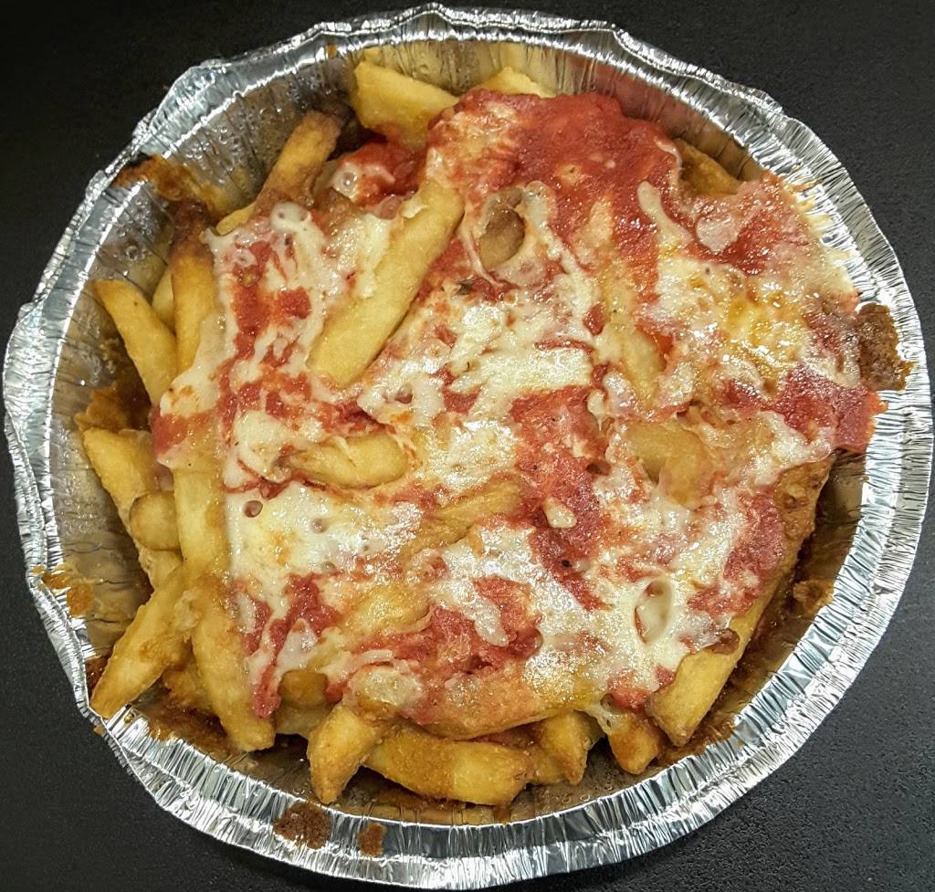 New Wayne Pizza | restaurant | 109 S Wayne Ave, Wayne, PA 19087, USA | 6106882301 OR +1 610-688-2301