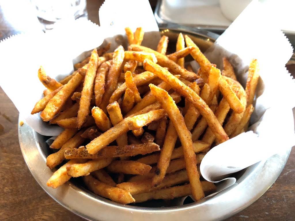 Tasty Tails | restaurant | 100 S Central Expy #21, Richardson, TX 75080, USA | 2143778603 OR +1 214-377-8603