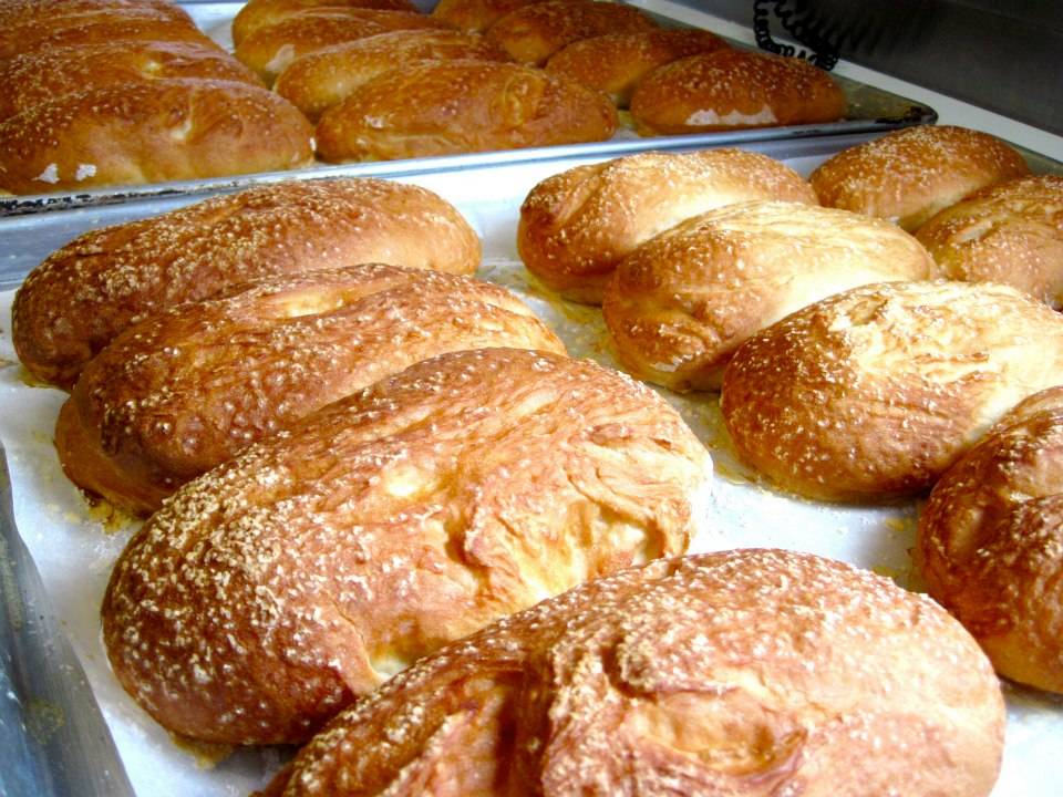 Village Cheese Shanty | meal takeaway | 199 W River St, Leland, MI 49654, USA | 2312569141 OR +1 231-256-9141