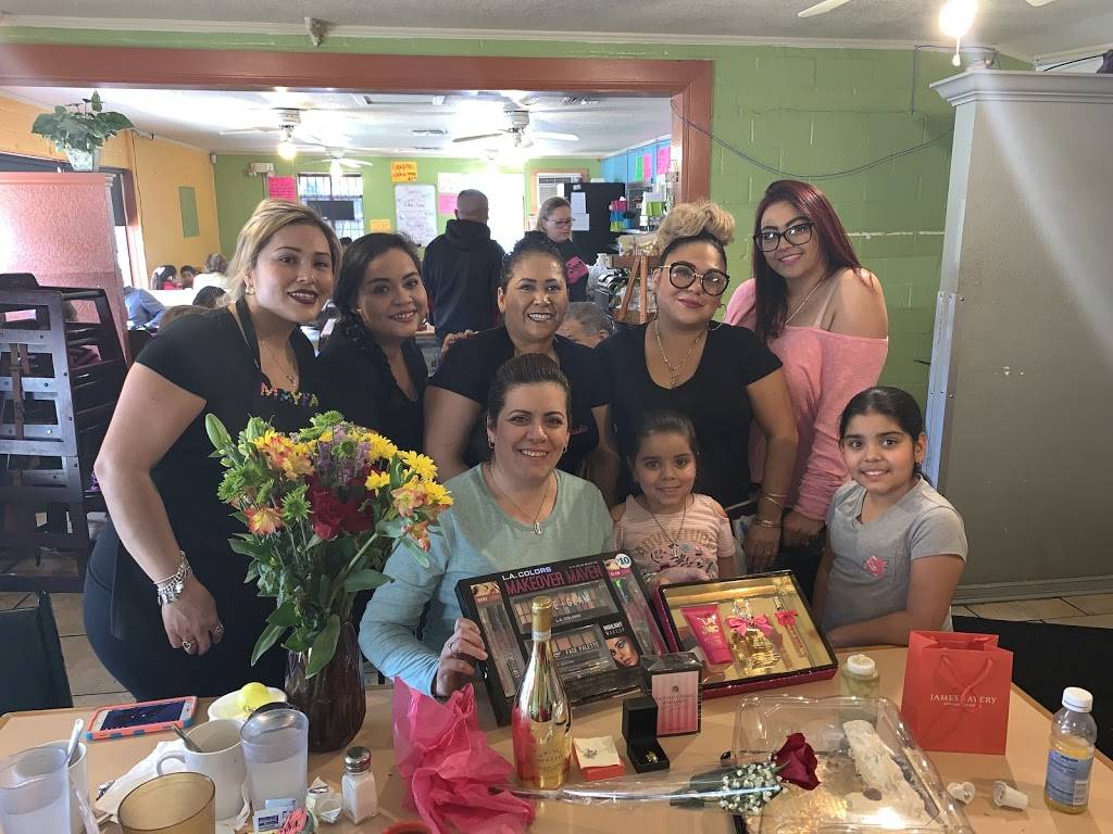 Jalisco Taqueria #4 | restaurant | 3119 S Gevers St, San Antonio, TX 78210, USA | 2105323049 OR +1 210-532-3049