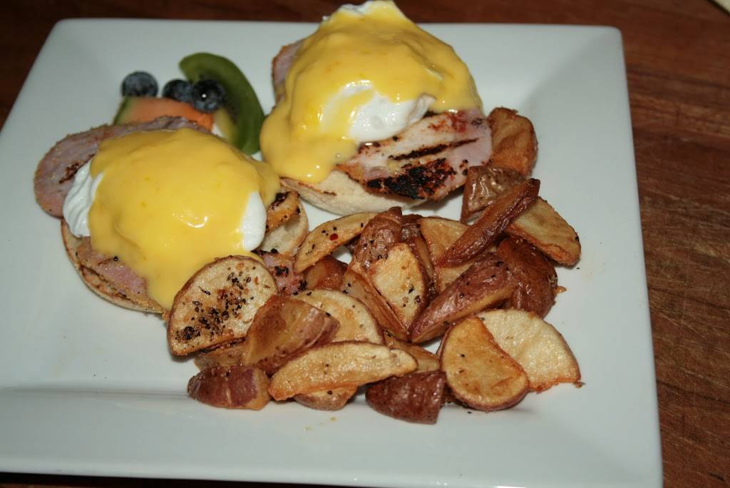 Boathouse Cafe | restaurant | 7100 Northumberland County Rd 18, Roseneath, ON K0K 2X0, Canada | 9053425366257 OR +1 905-342-5366 ext. 257