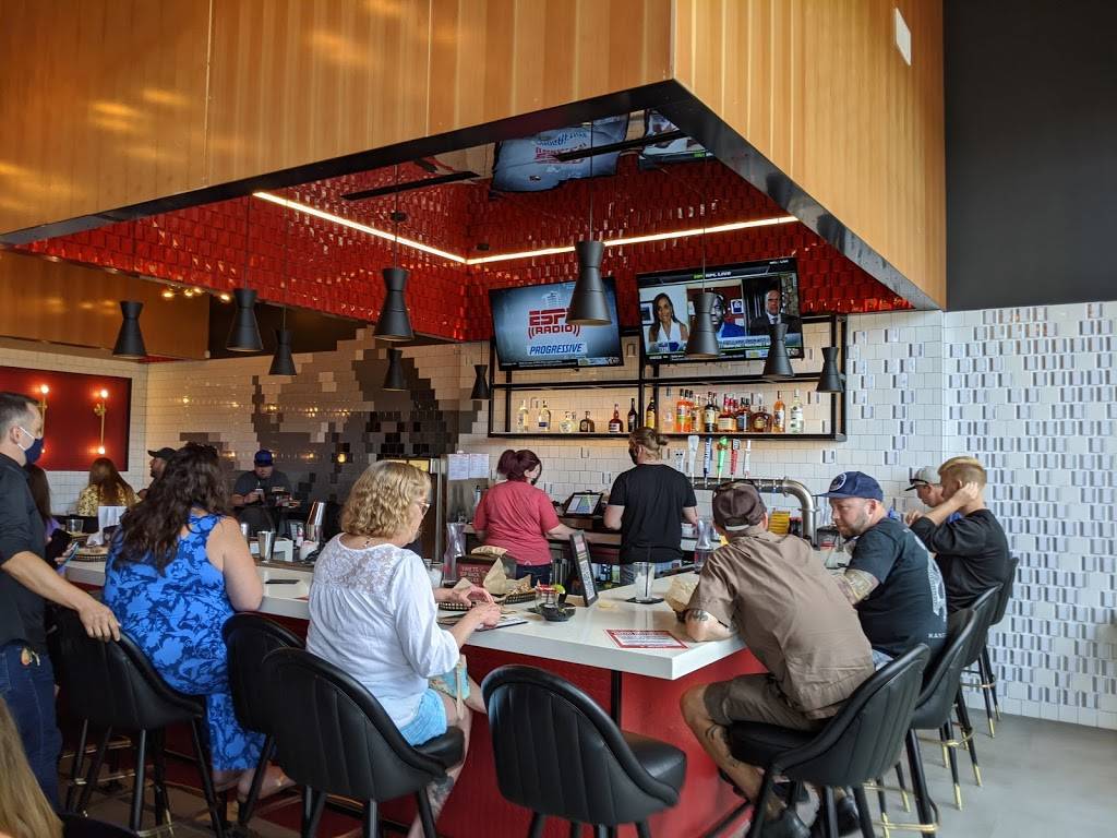 Torchys Tacos | restaurant | 8815 State Line Rd, Kansas City, MO 64114, USA | 8168443744 OR +1 816-844-3744